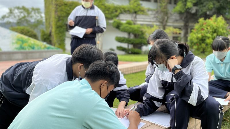 劉宇宸 / 《觀眾請閉眼：聲音創作劇場實踐》